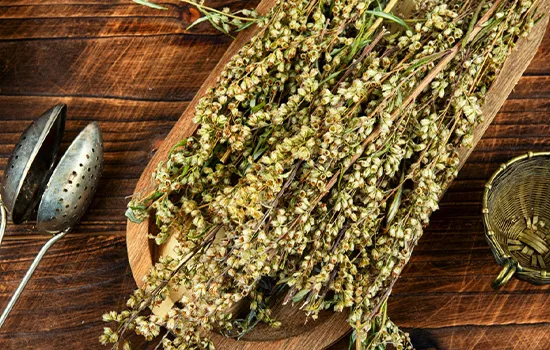 A Chemical Structure of Wormwood Herb